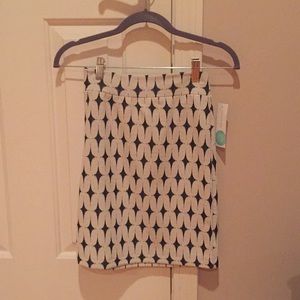 Stitch Fix Renee C White and Black Printed Skirt